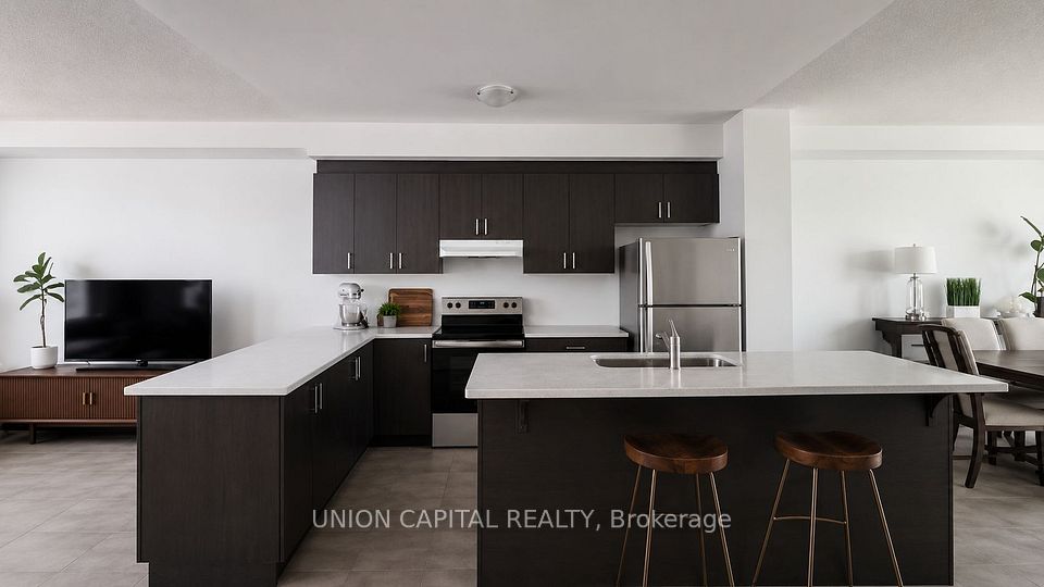 1984 Wilson Road N, Oshawa, ON L1H 7K5 2