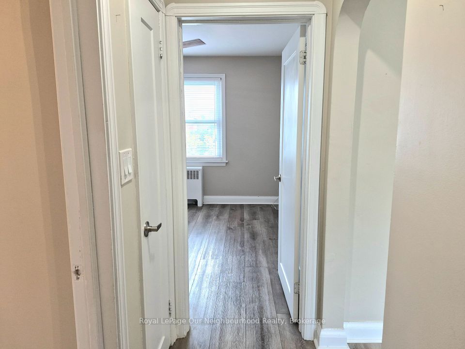 855 Simcoe Street N 2, Oshawa, ON L1G 4W1 9