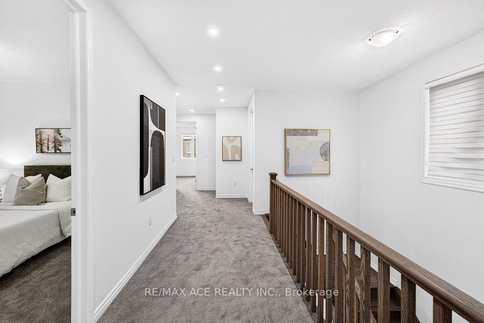 1408 Mockingbird Square, Pickering, ON L1X 0N8 23