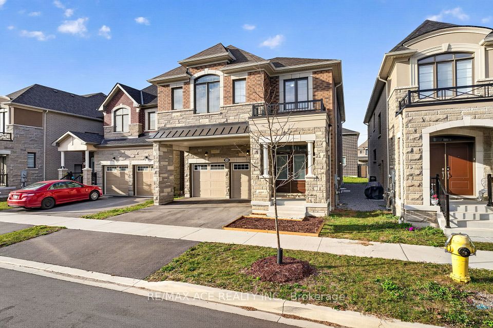 1408 Mockingbird Square, Pickering, ON L1X 0N8 6