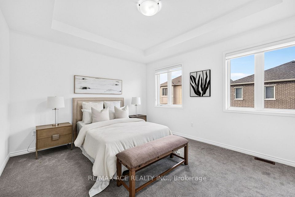 1408 Mockingbird Square, Pickering, ON L1X 0N8 24