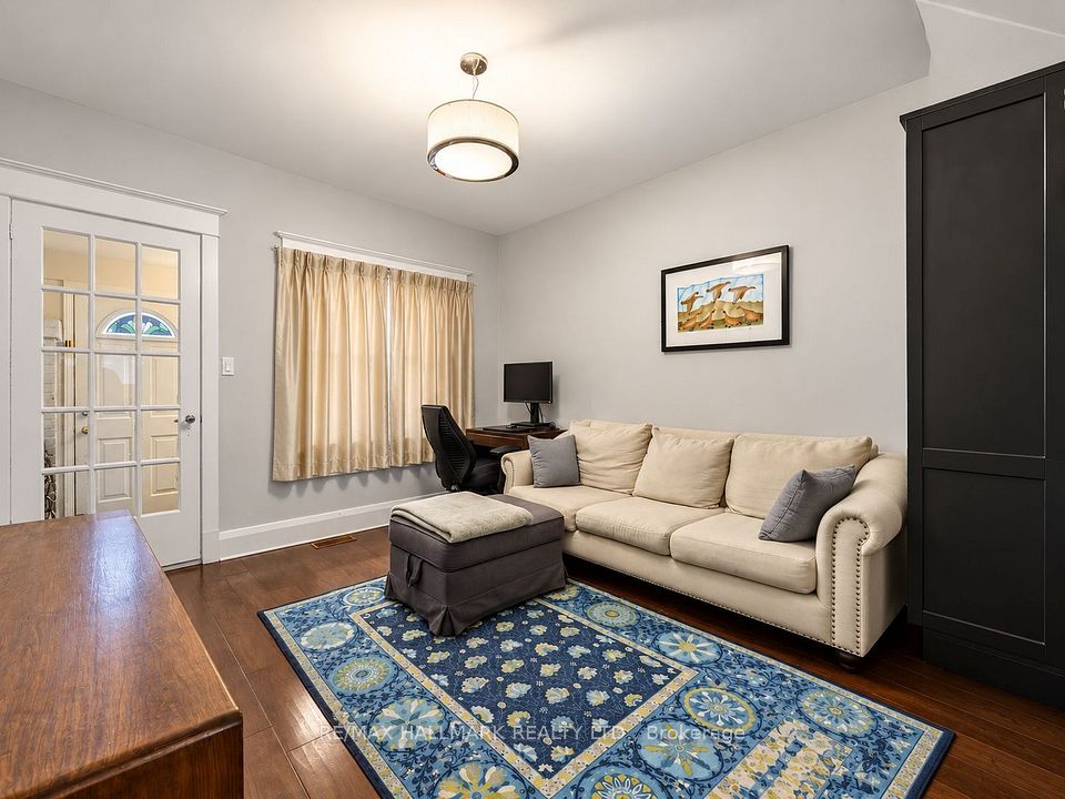67 Amroth Avenue, Toronto, ON M4C 4H3 6