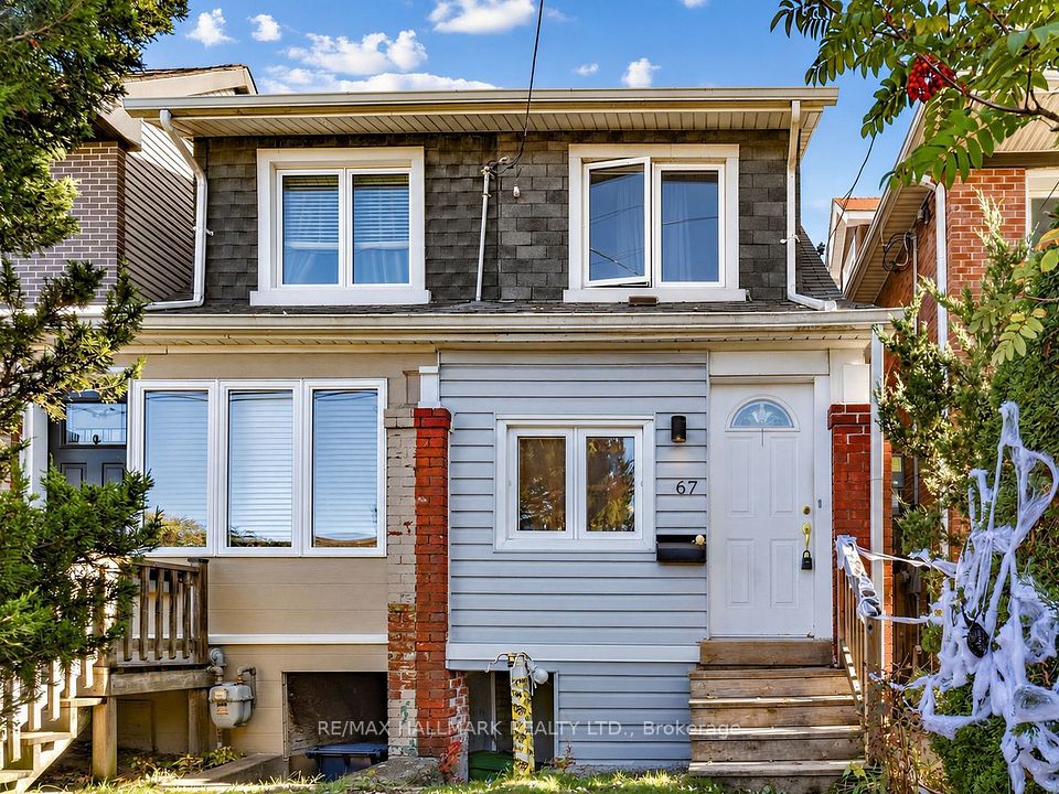 67 Amroth Avenue, Toronto, ON M4C 4H3 2