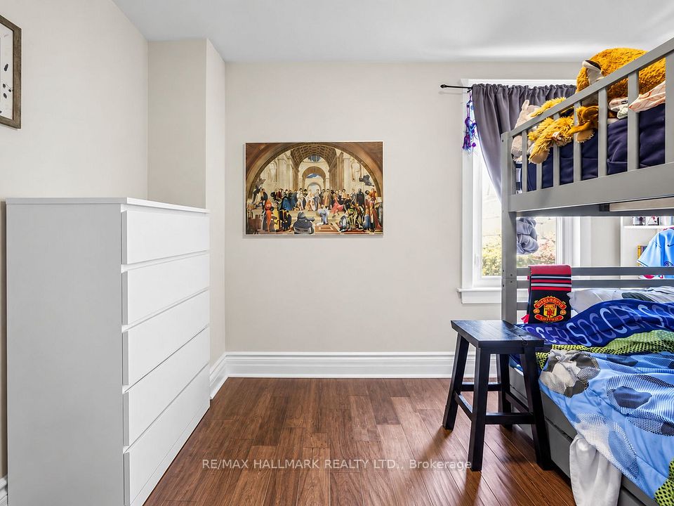 67 Amroth Avenue, Toronto, ON M4C 4H3 15