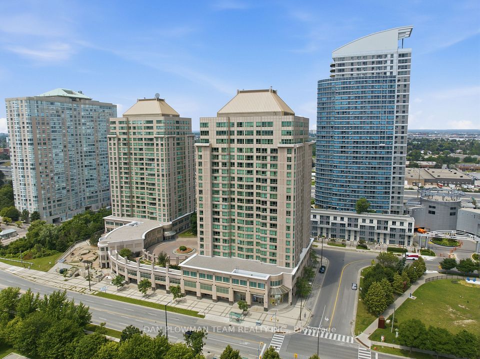 8 Lee Centre Drive 913, Toronto, ON M1H 3H8 3