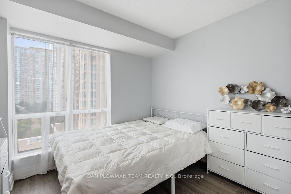 8 Lee Centre Drive 913, Toronto, ON M1H 3H8 12