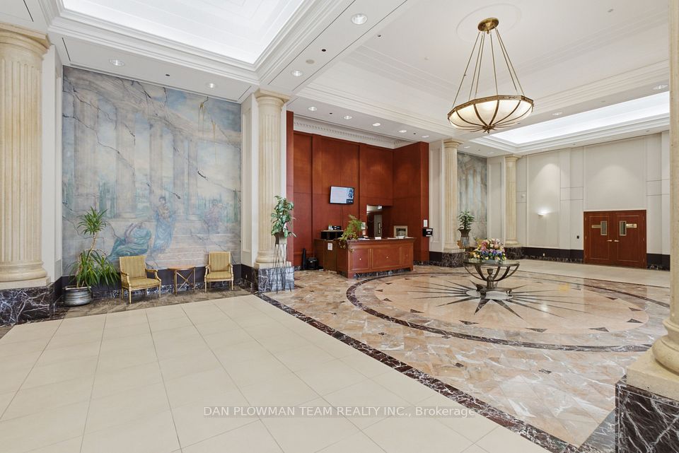 8 Lee Centre Drive 913, Toronto, ON M1H 3H8 16
