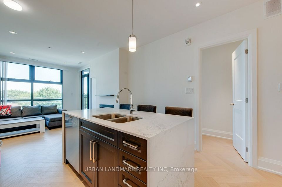 365 Beech Avenue 408, Toronto, ON M4E 0C2 5
