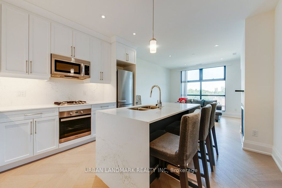 365 Beech Avenue 408, Toronto, ON M4E 0C2 2