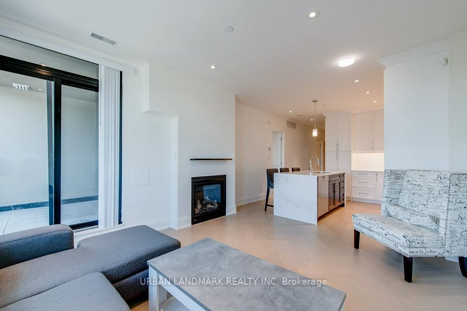 365 Beech Avenue 408, Toronto, ON M4E 0C2 9