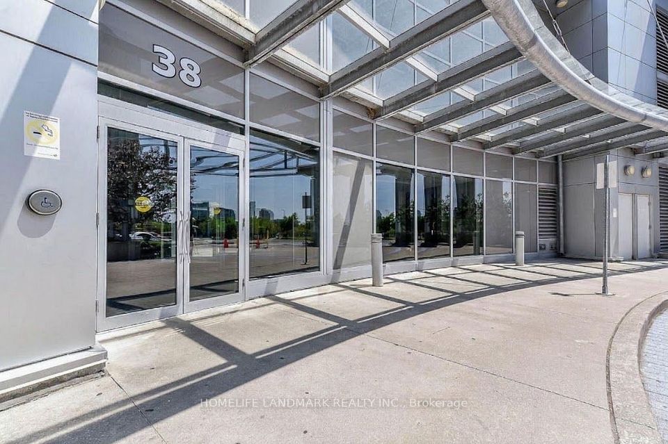 38 Lee Centre Drive 508, Toronto, ON M1H 3J7 4
