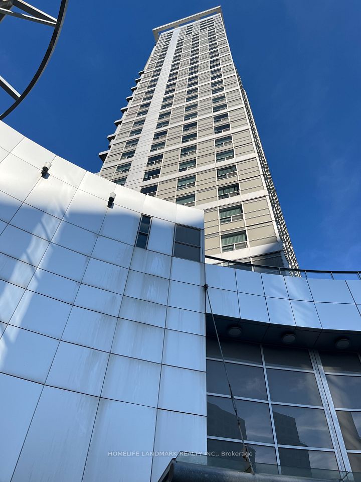38 Lee Centre Drive 508, Toronto, ON M1H 3J7 3