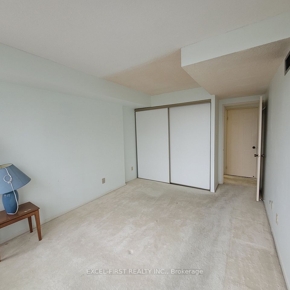 275 Bamburgh Circle 512, Toronto, ON M1W 3X4 18