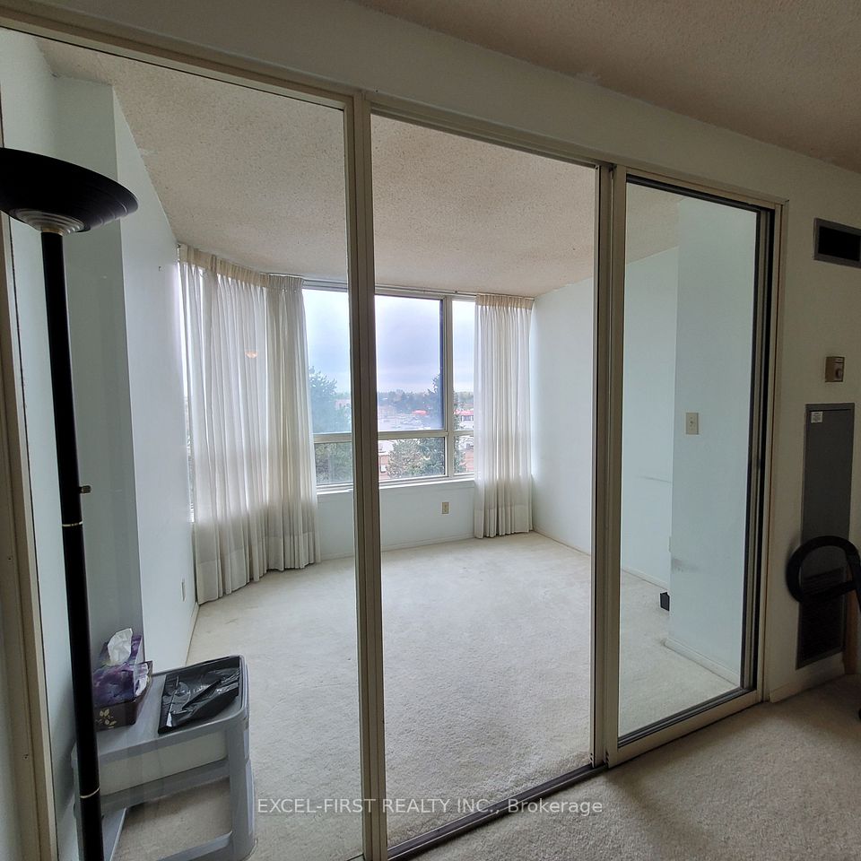 275 Bamburgh Circle 512, Toronto, ON M1W 3X4 19
