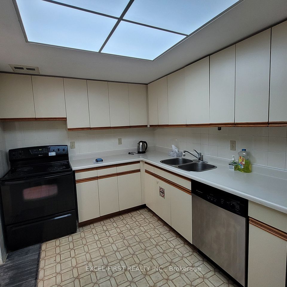 275 Bamburgh Circle 512, Toronto, ON M1W 3X4 12