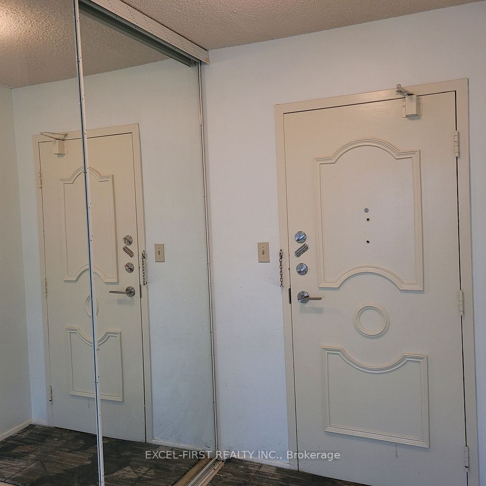 275 Bamburgh Circle 512, Toronto, ON M1W 3X4 7