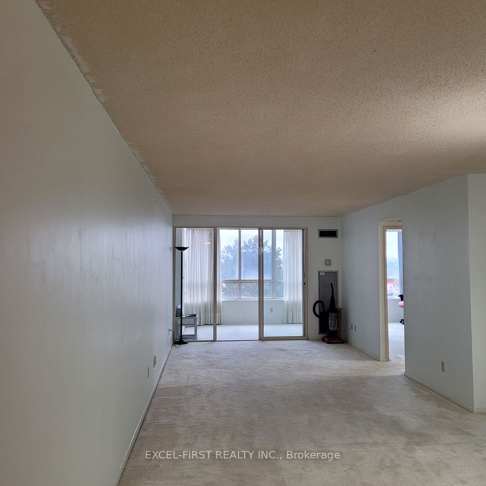275 Bamburgh Circle 512, Toronto, ON M1W 3X4 8