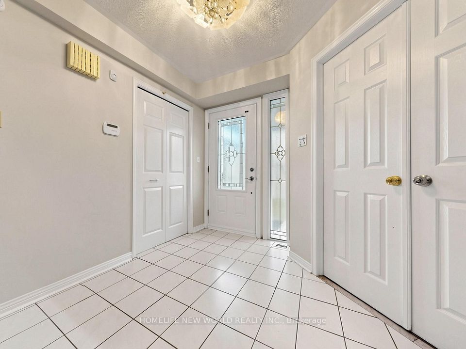 328 Port Royal Trail, Toronto, ON M1V 2L7 4