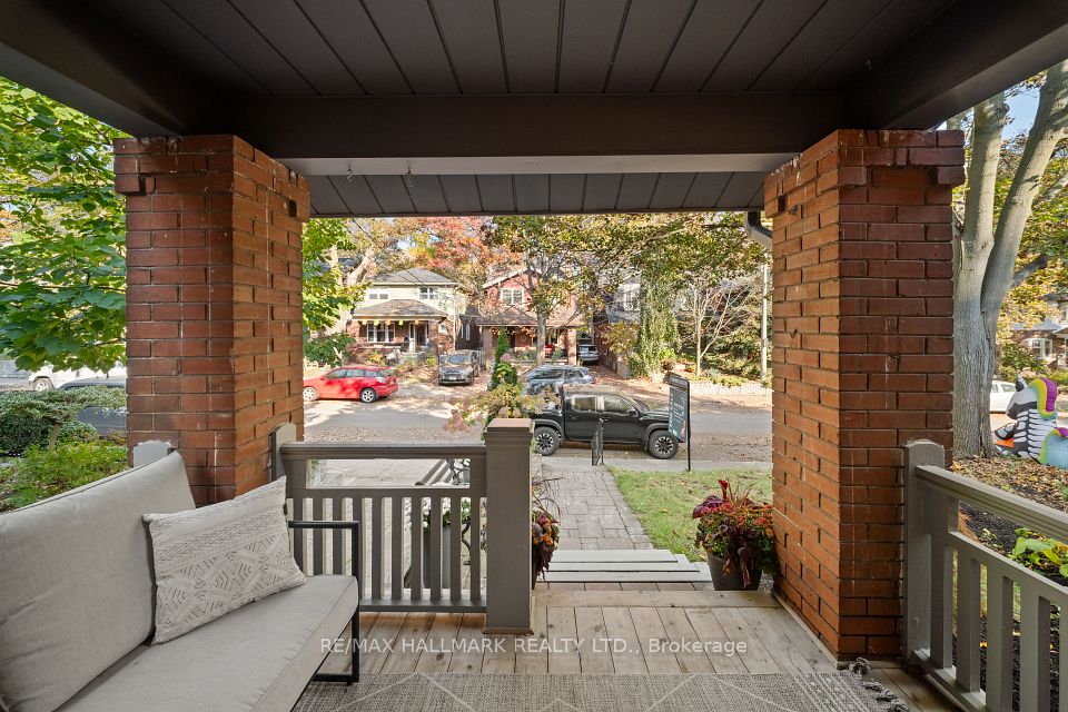 34 Highcroft Road, Toronto, ON M4L 3G2 3