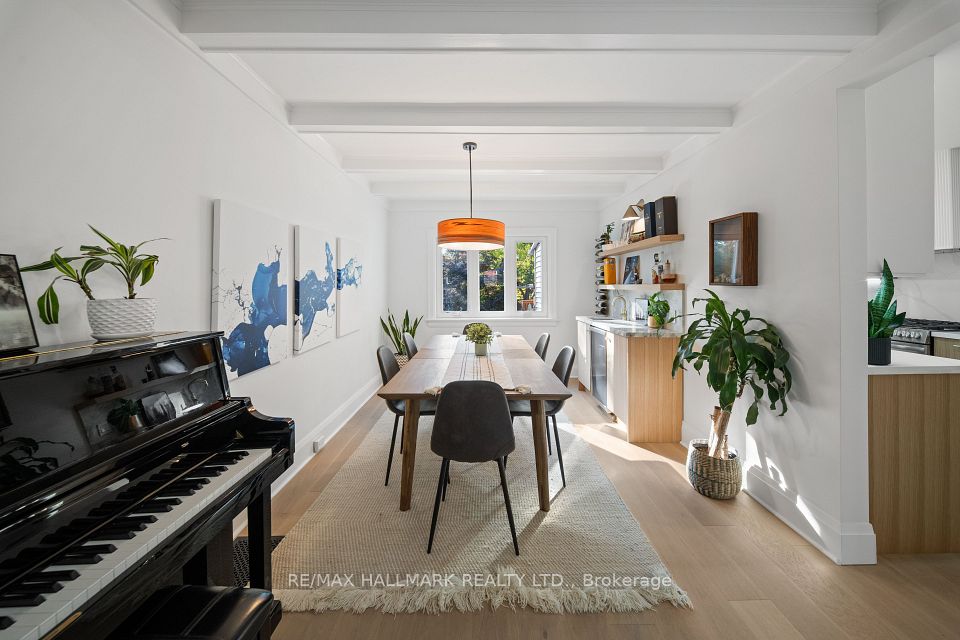 34 Highcroft Road, Toronto, ON M4L 3G2 7