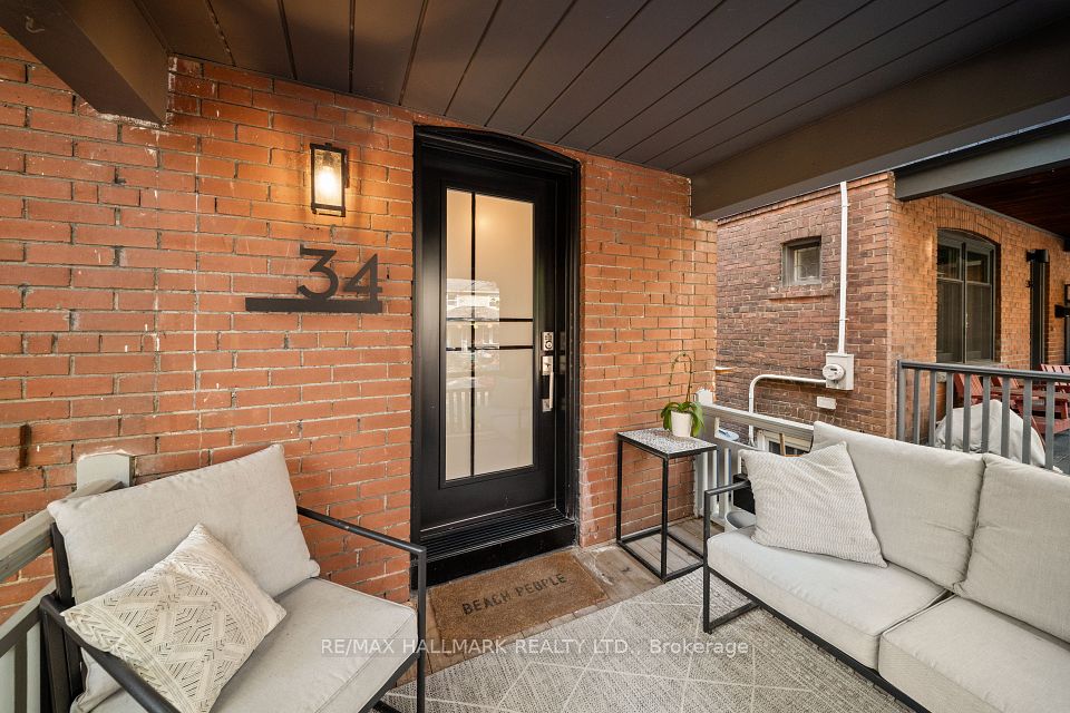 34 Highcroft Road, Toronto, ON M4L 3G2 2