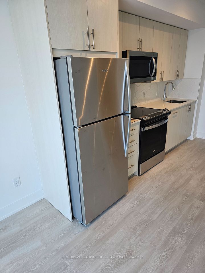 2545 Simcoe Street N 1125, Oshawa, ON L1L 0W3 4