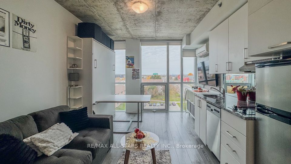 1900 Simcoe Street N 727, Oshawa, ON L1G 4Y3 3