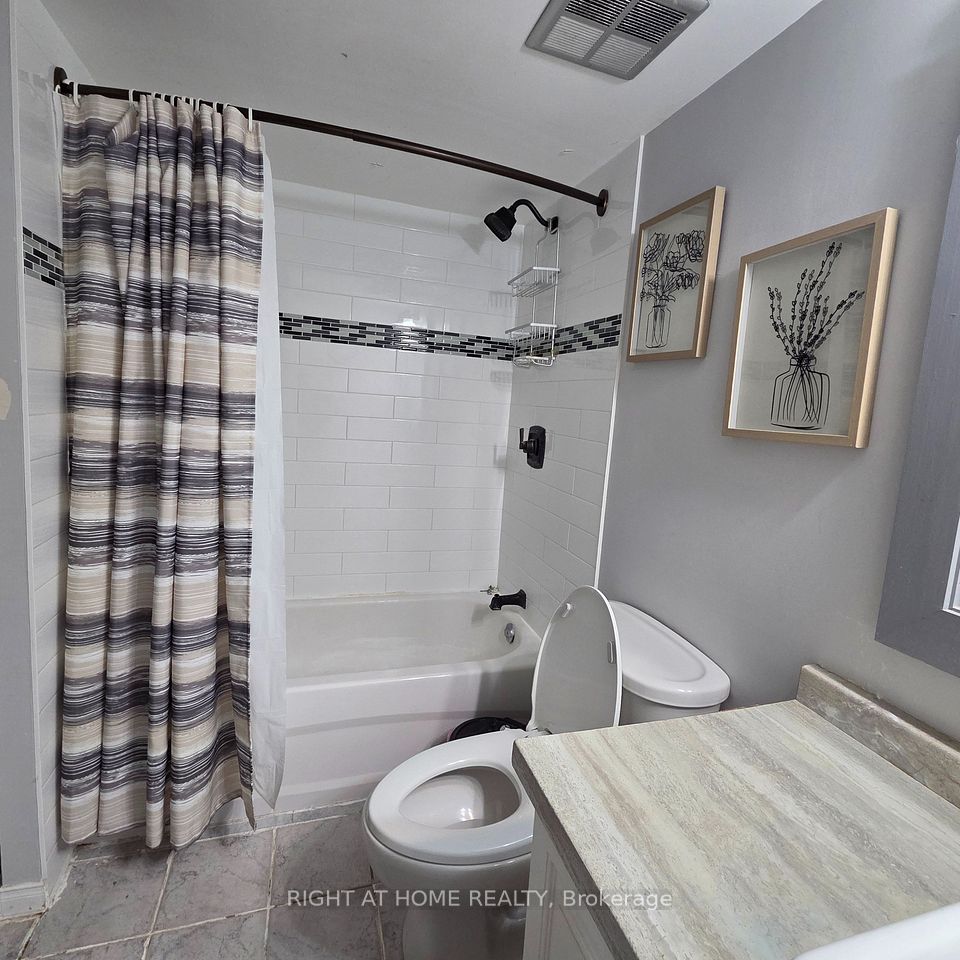 454 Centre Street 410, Oshawa, ON L1H 4C2 20