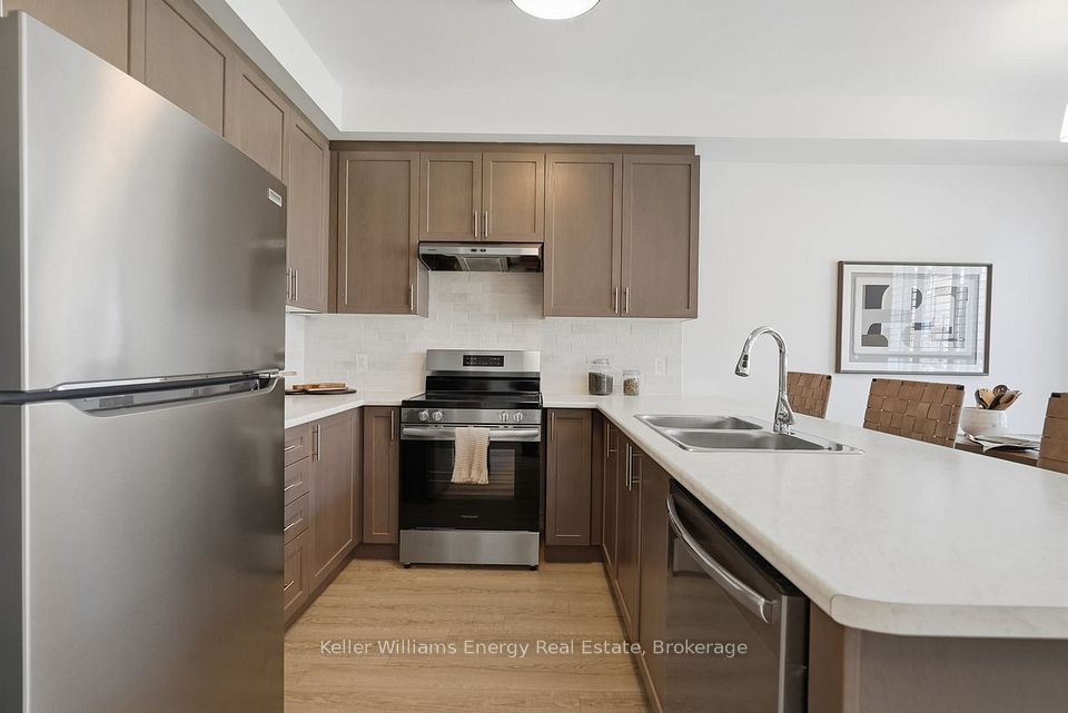 2013 Verne Bowen Street, Oshawa, ON L1L 0S1 18