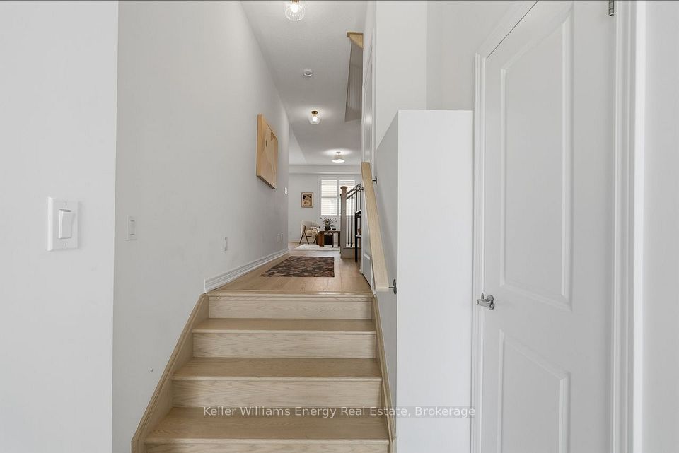 2013 Verne Bowen Street, Oshawa, ON L1L 0S1 7