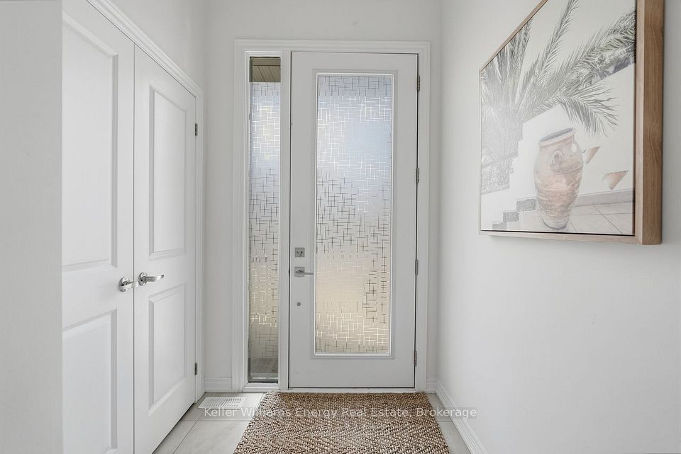 2013 Verne Bowen Street, Oshawa, ON L1L 0S1 5