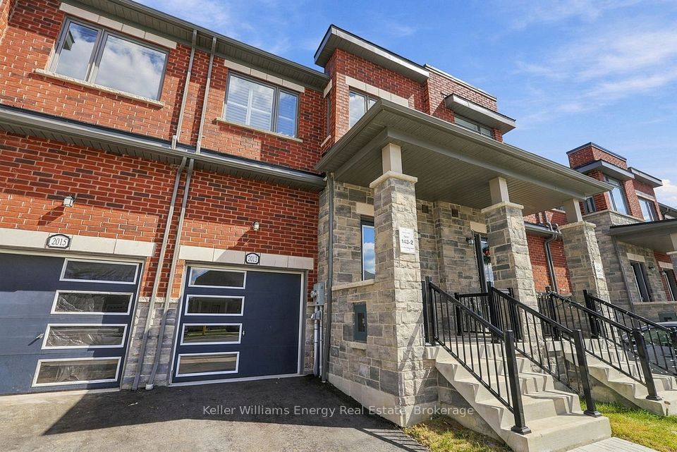 2013 Verne Bowen Street, Oshawa, ON L1L 0S1 2