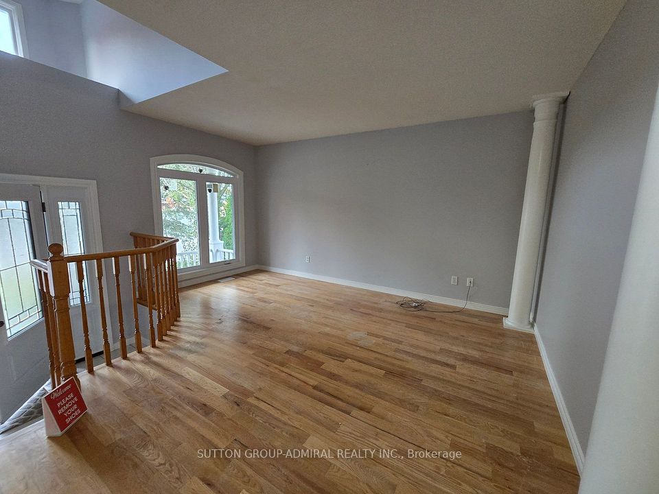 195 Ryerson Crescent Main Flr, Oshawa, ON L1G 8A8 12