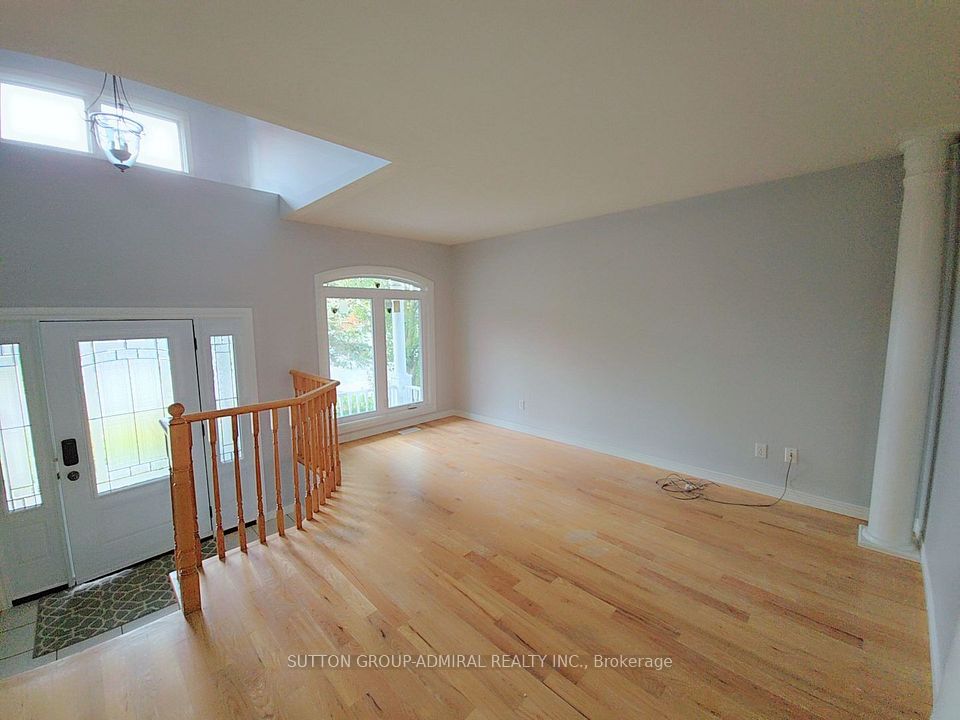 195 Ryerson Crescent Main Flr, Oshawa, ON L1G 8A8 14