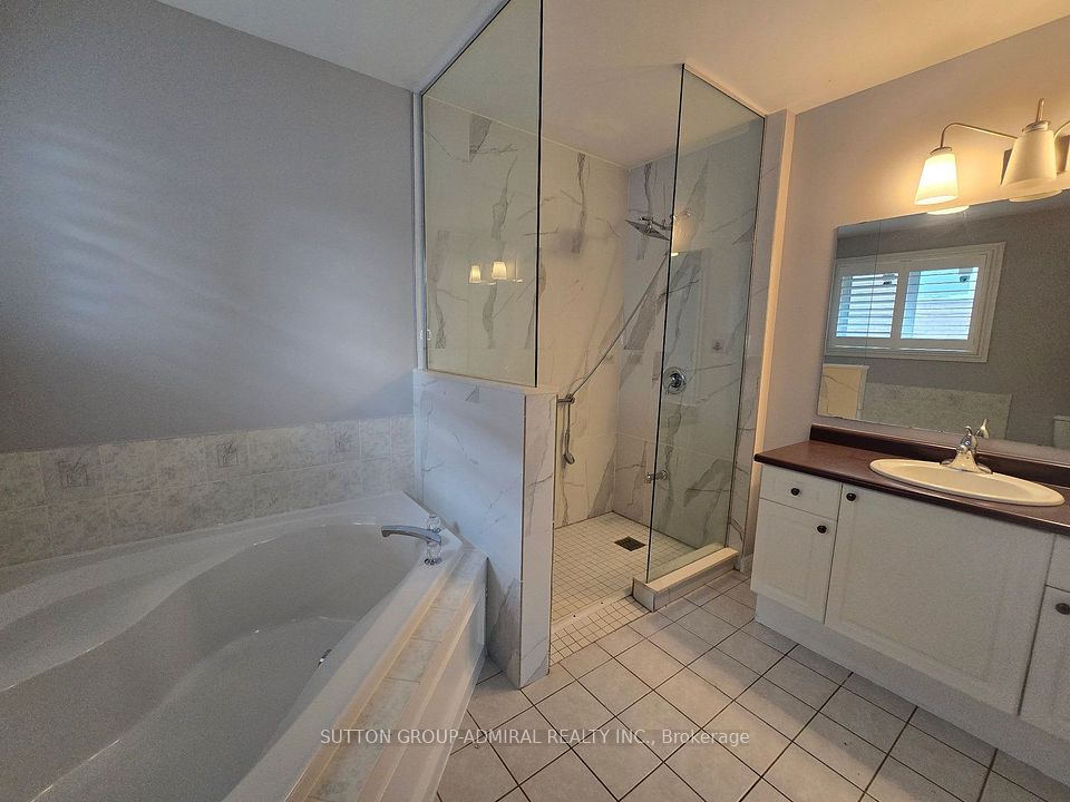 195 Ryerson Crescent Main Flr, Oshawa, ON L1G 8A8 6