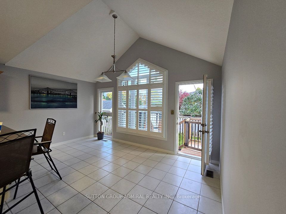 195 Ryerson Crescent Main Flr, Oshawa, ON L1G 8A8 3