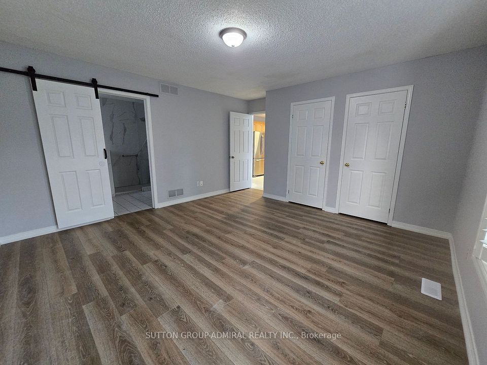 195 Ryerson Crescent Main Flr, Oshawa, ON L1G 8A8 5