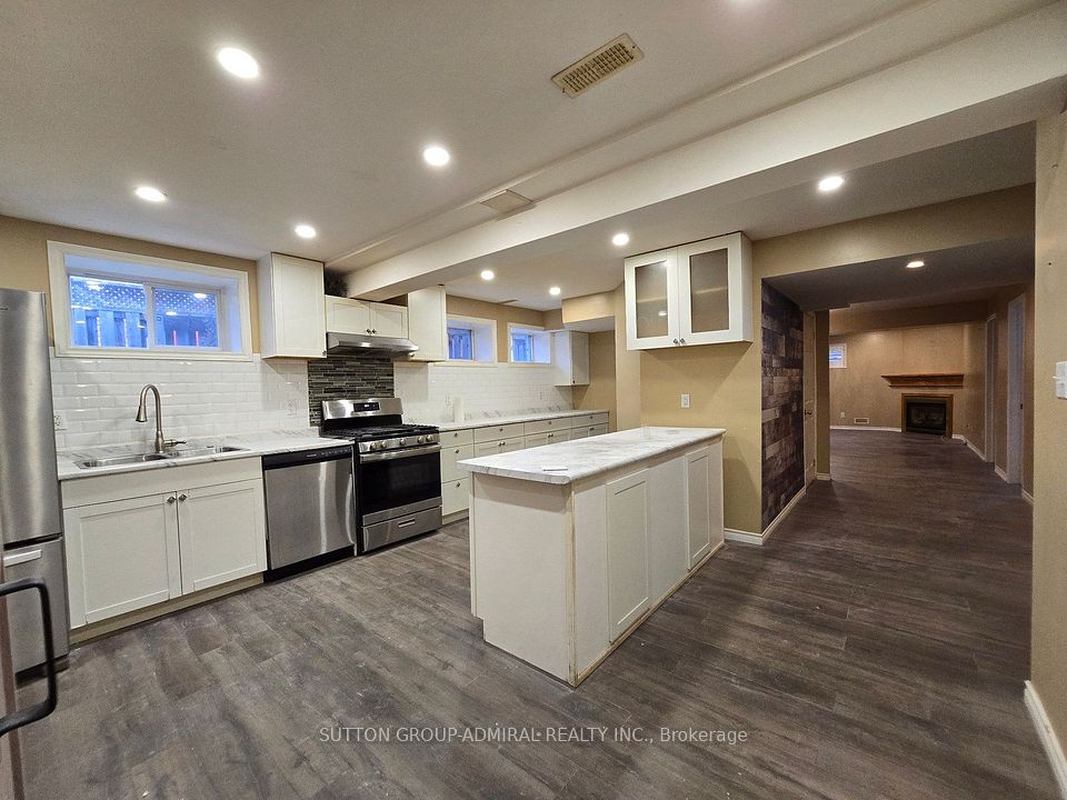 195 Ryerson Crescent Basement, Oshawa, ON L1G 8A8 8
