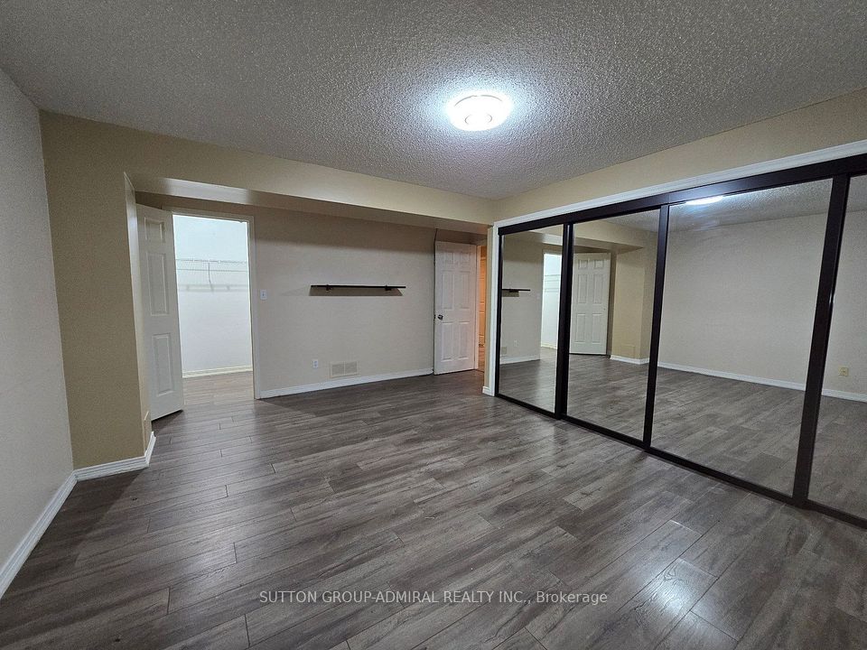 195 Ryerson Crescent Basement, Oshawa, ON L1G 8A8 4