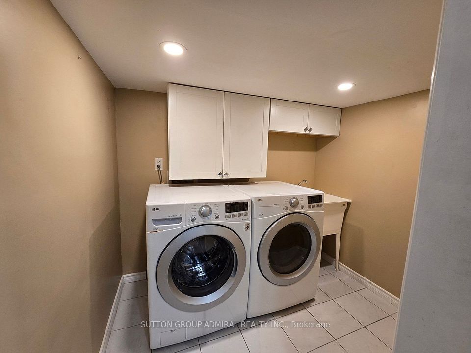 195 Ryerson Crescent Basement, Oshawa, ON L1G 8A8 9