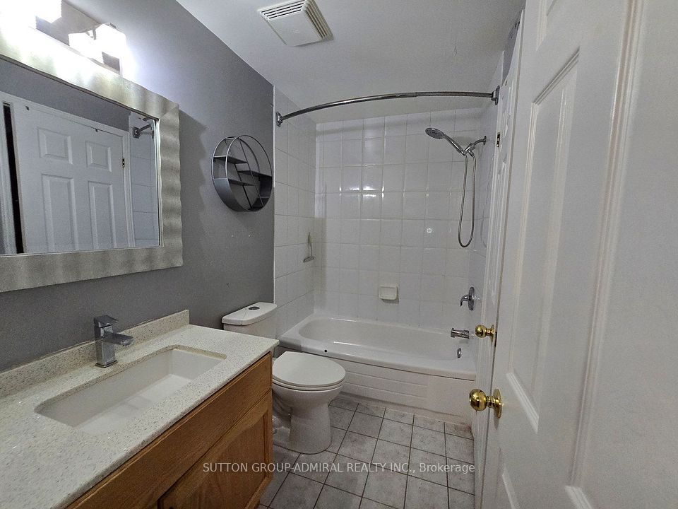 195 Ryerson Crescent Basement, Oshawa, ON L1G 8A8 5