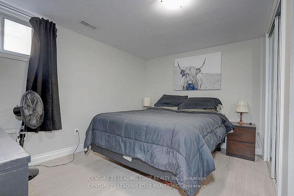 284 Dover Street BSMT, Oshawa, ON L1G 6G6 13