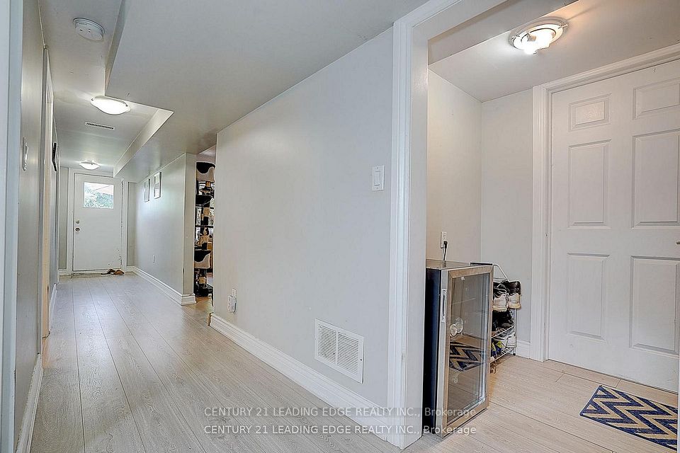 284 Dover Street BSMT, Oshawa, ON L1G 6G6 15