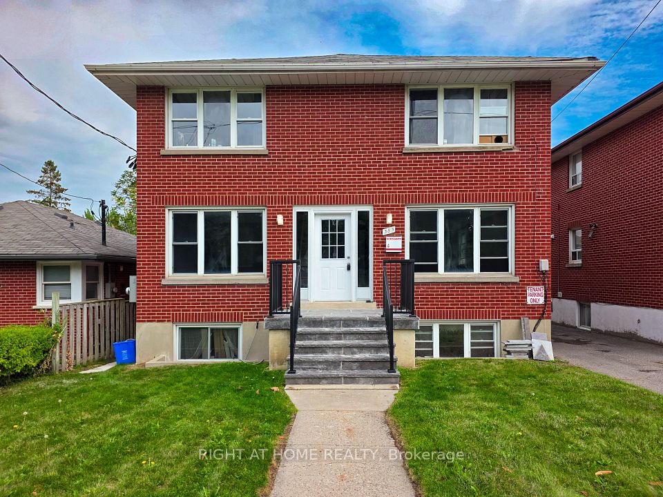 Upper Level at 385 Mary Street N UpperFloor, Oshawa, ON L1G 5C9