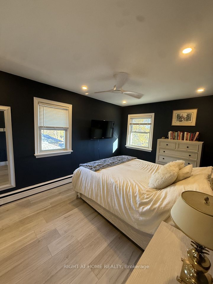 385 Mary Street N UpperFloor, Oshawa, ON L1G 5C9 10