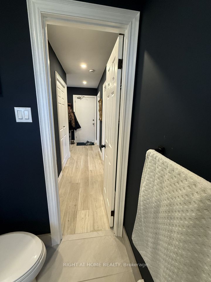 385 Mary Street N UpperFloor, Oshawa, ON L1G 5C9 23