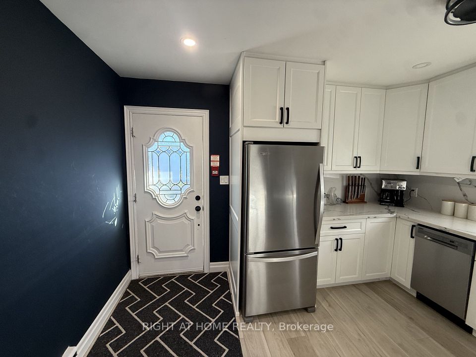 385 Mary Street N UpperFloor, Oshawa, ON L1G 5C9 20