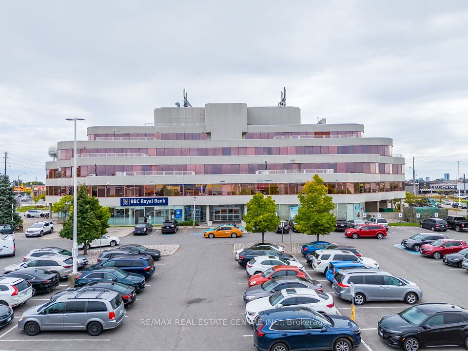 1940 Eglinton Avenue E #5, Toronto E04, ON M1L 2M2