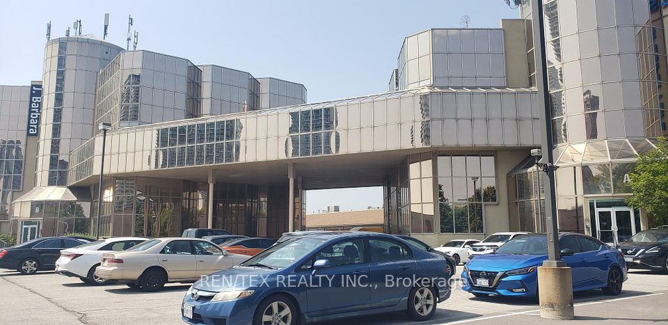 8000 Jane Street 204, Vaughan, ON L4K 5B8