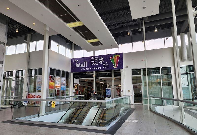 8339 Kennedy Road 2112, Markham, ON L3R 5T5